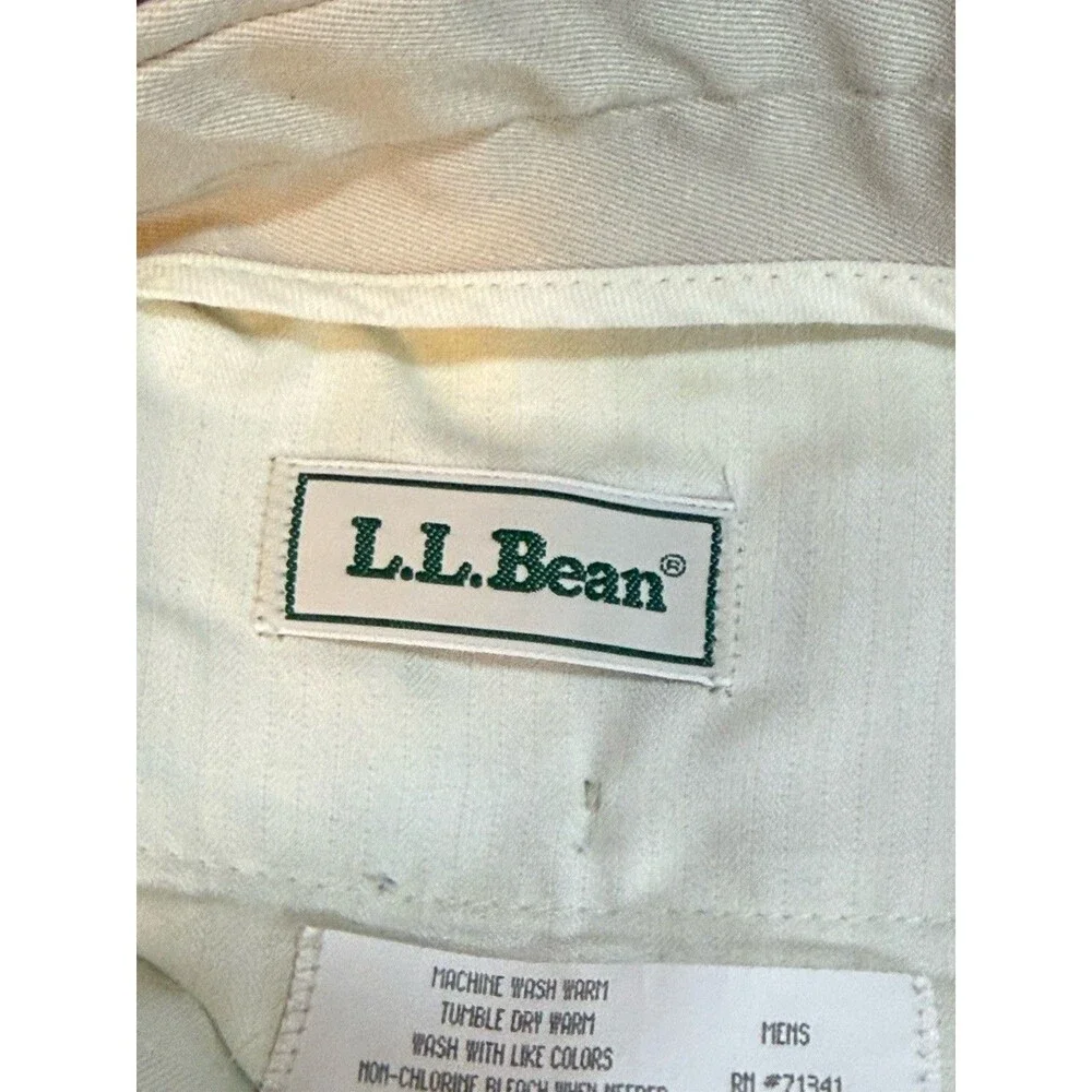 LL Bean Men’s Pants 38 X 32 Khaki Pleated Front Made In USA